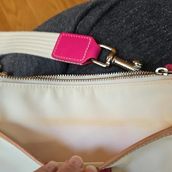 Coach Crossbody Bag in Cream and Pink EUC - Picture 9 of 9